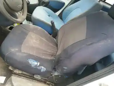 Veículo de Sucata fiat doblo (119) 1.3 16v jtd active multijet do ano 2004 alimentado 188a9000