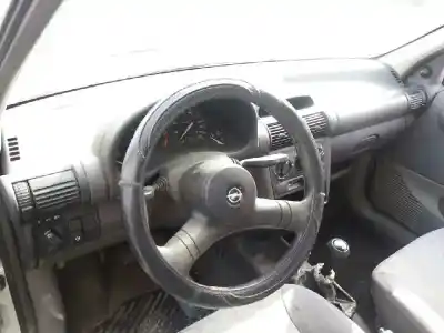 Veículo de Sucata opel corsa b base do ano 1997 alimentado x12sz