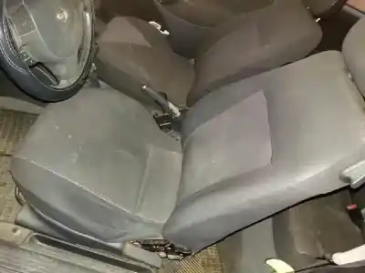 Здавання транспортного засобу opel corsa c silverline року 2006 потужний z12xep