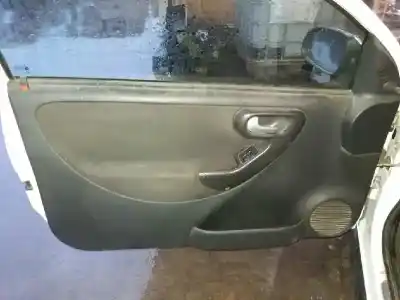 Здавання транспортного засобу opel corsa c silverline року 2006 потужний z12xep
