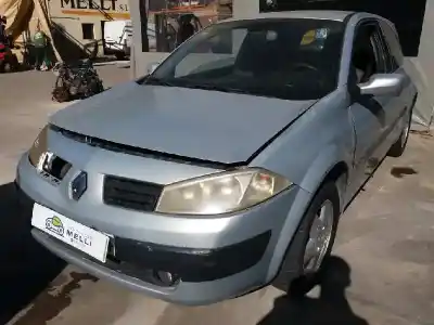 Veicolo di demolizione RENAULT                                            MEGANE II BERLINA 3P                                                                                                                                                                                                                                       Confort Dynamique                                                                                                                                                                                                                                          dell'anno 2003 alimentato K9K722