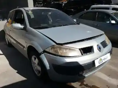 Veículo de Sucata renault megane ii berlina 5p confort expression do ano 2003 alimentado k9k722