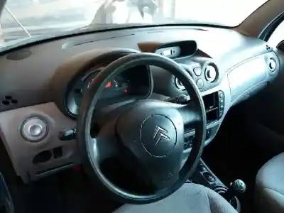 Sloopvoertuig citroen                                            c3 (f desde 11/2001)                                                                                                                                                                                                                                       1.1 8v                                                                                                                                                                                                                                                     van het jaar 2003 aangedreven hfx