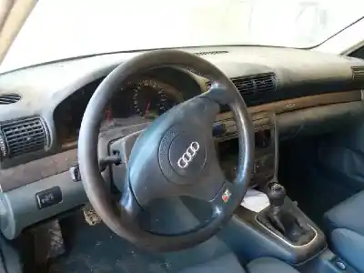 Veículo de Sucata audi a4 berlina (b5) 1.8 t (132kw) do ano 1999 alimentado ajl