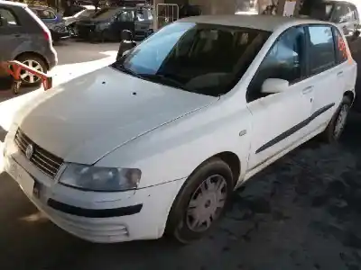 Здавання транспортного засобу fiat stilo (192_) 1.6 16v (192_xb1a) року 2002 потужний 182b600