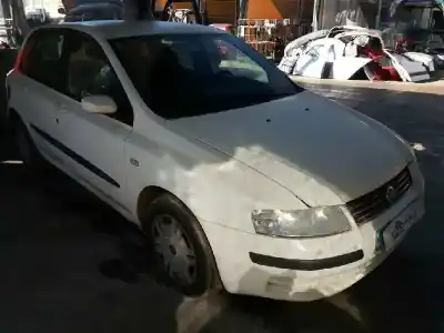 Здавання транспортного засобу fiat stilo (192_) 1.6 16v (192_xb1a) року 2002 потужний 182b600