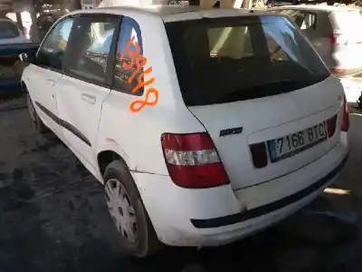Здавання транспортного засобу FIAT STILO (192_) 1.6 16V (192_XB1A) року 2002 потужний 182B600