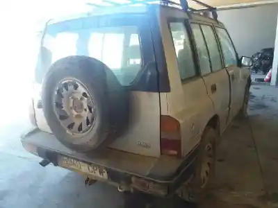 Veículo de Sucata suzuki vitara se/sv (et) 2.0 hdi largo lujo do ano 2003 alimentado rhy