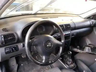 Здавання транспортного засобу seat leon (1m1) 1.9 tdi року 2002 потужний alh