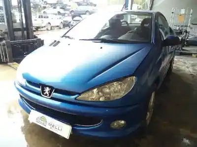 Veículo de Sucata peugeot 206 cc cc do ano 2003 alimentado nfu