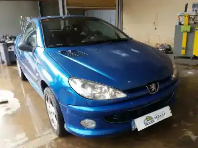 Veículo de Sucata peugeot 206 cc cc do ano 2003 alimentado nfu