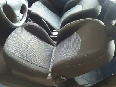 Veículo de Sucata peugeot 206 cc cc do ano 2003 alimentado nfu