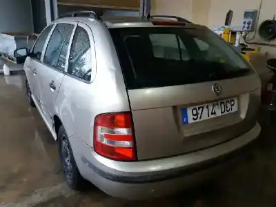 Veicolo di demolizione SKODA FABIA FAMILIAR (6Y5) Classic dell'anno 2004 alimentato ASY