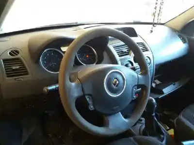 Veículo de Sucata renault megane ii berlina 5p emotion do ano 2007 alimentado k4j730