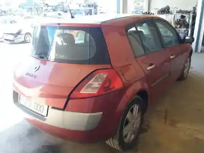 Veículo de Sucata RENAULT MEGANE II BERLINA 5P Confort Authentique do ano 2004 alimentado F9Q750