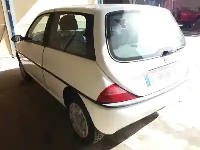 Sloopvoertuig lancia lancia y 1.2 caprice van het jaar 1999 aangedreven 840a3000