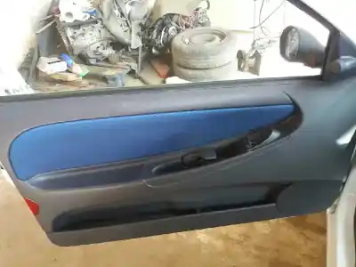 Sloopvoertuig lancia lancia y 1.2 caprice van het jaar 1999 aangedreven 840a3000