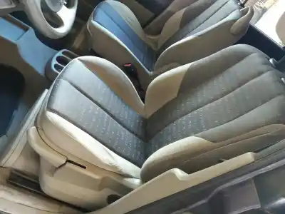 Veículo de Sucata renault scenic ii confort authentique 82 cv / 60 kw do ano 2003 alimentado k9k722