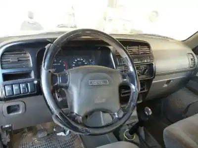 Vehicul casat opel monterey ltd al anului 1999 alimentat 4jx1