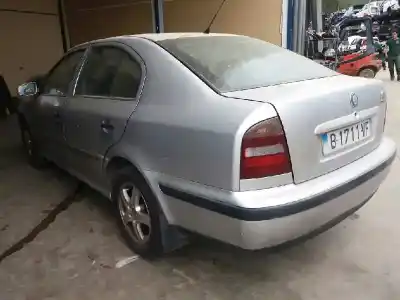 Veículo de Sucata skoda                                              octavia berlina (1u2)                                                                                                                                                                                                                                      d-ahf                                                                                                                                                                                                                                                      do ano 1999 alimentado ahf