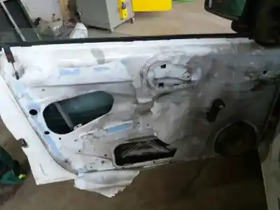 Здавання транспортного засобу opel combo cargo року 2003 потужний y17dtl