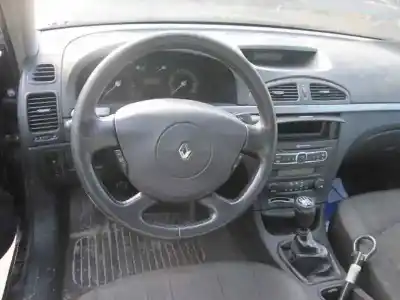 Sloopvoertuig renault laguna ii (bg0) confort expression van het jaar 2005 aangedreven f9q758