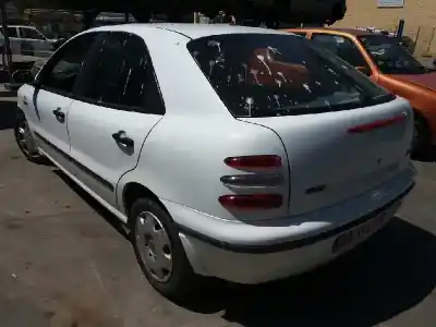 Veículo de Sucata fiat brava (182) jtd 105/100 steel (a) do ano 2000 alimentado 182b4000