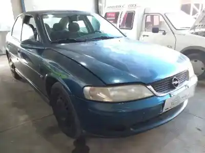 Veicolo di demolizione opel vectra b berlina comfort dell'anno 2001 alimentato y20dth