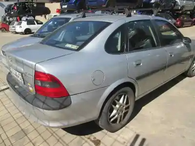 Sloopvoertuig OPEL VECTRA B BERLINA CDX van het jaar 1998 aangedreven X20XEV