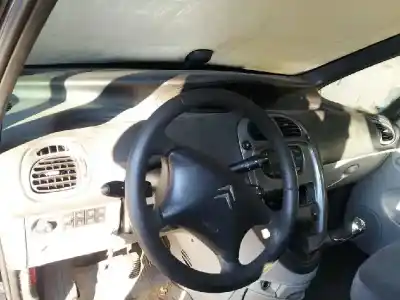 Veículo de Sucata citroen xsara picasso (n68) 2.0 hdi do ano 2005 alimentado rhy