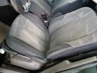 Scrapping Vehicle renault scenic ii confort dynamique of the year 2005 powered f9q812