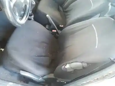 Veículo de Sucata skoda octavia berlina (1u2) ambiente do ano 2002 alimentado alh