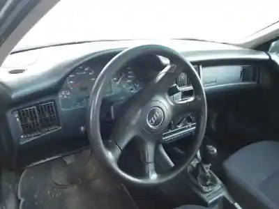 Vehicul casat audi 80/90 (893) 80 comfort edition al anului 1993 alimentat abk