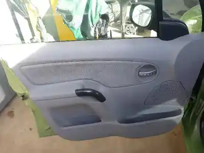 Scrapping Vehicle citroen c3 pluriel 1.4 of the year 2003 powered g-kfv