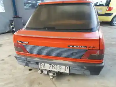 Véhicule à la ferraille PEUGEOT 309 1.3 de l'année 1991 alimenté G-G1A