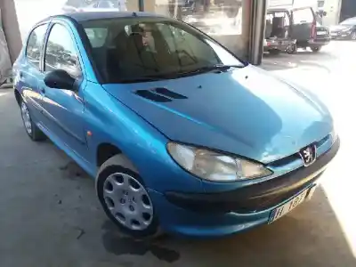 Здавання транспортного засобу peugeot 206 wjz року 1998 потужний wjz