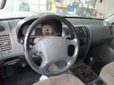 Sloopvoertuig hyundai terracan (hp) 2.9 crdi 4wd van het jaar 2006 aangedreven j3