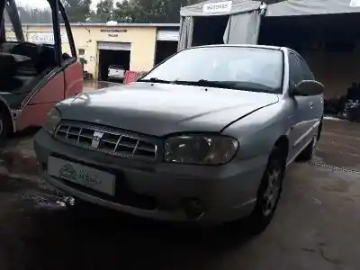 Veículo de Sucata kia sephia ll básico do ano 2002 alimentado s6d
