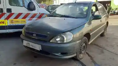 Veículo de Sucata kia rio rs paket s berlina do ano 2002 alimentado a3e