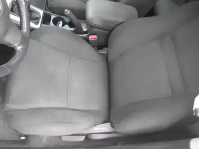 Scrapping Vehicle toyota corolla (e12) 2.0 d-4d sol sedán of the year 2006 powered 1cdftv