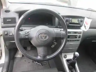 Scrapping Vehicle toyota corolla (e12) 2.0 d-4d sol sedán of the year 2006 powered 1cdftv