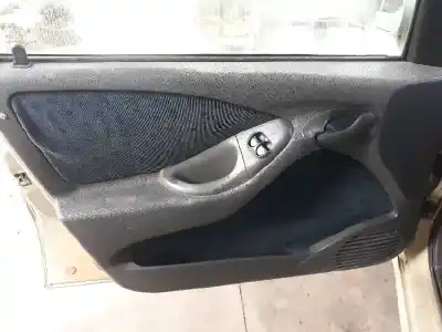 Veículo de Sucata fiat brava (182) steel 100 16v (a) do ano 2001 alimentado 182a4000