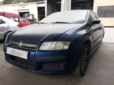 Veículo de Sucata fiat stilo (192) 1.6 16v dynamic (04.2006->) 105 cv / 77 kw do ano 2007 alimentado 192b30