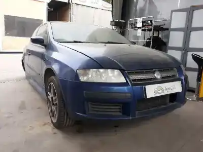 Veículo de Sucata fiat stilo (192) 1.6 16v dynamic (04.2006->) 105 cv / 77 kw do ano 2007 alimentado 192b30