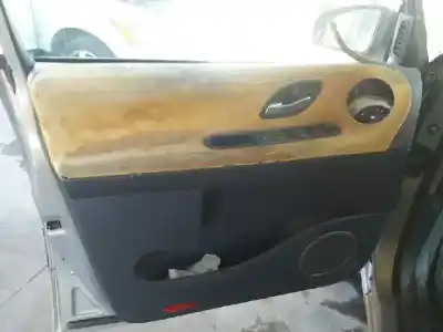 Здавання транспортного засобу renault espace iv (jk0) grand espace expression року 2004 потужний g9t742