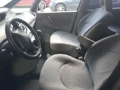 Scrapping Vehicle citroen xsara picasso (n68) 2.0 hdi of the year 2003 powered rhy