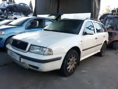 Здавання транспортного засобу skoda octavia i combi (1u5) 1.9 tdi 4x4 року 2001 потужний agr