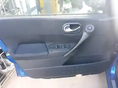 Veículo de Sucata renault megane ii berlina 5p confort expression do ano 2005 alimentado k9k722