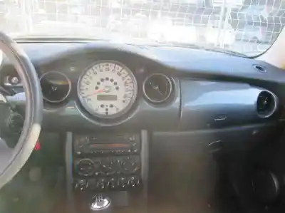 Scrapping Vehicle mini mini (r50, r53) one of the year 2003 powered w10b16a