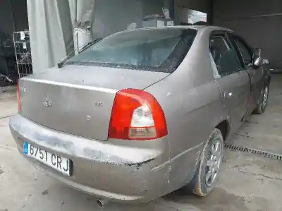 Vehicul casat KIA SHUMA II 1.6 LS 4 Berlina al anului 2004 alimentat 
